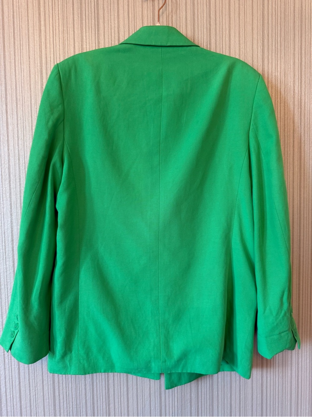 FARM Rio Vibrant Green Two-Button Blazer - Picture 9 of 15